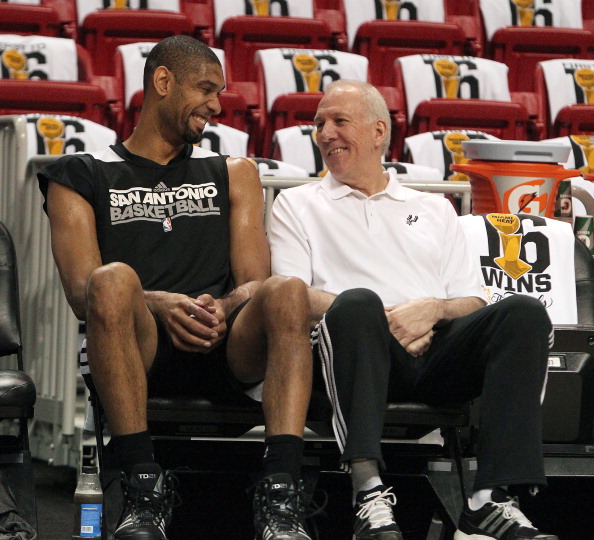 后场传控配合稳定，控球率持续提升